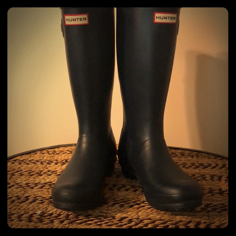 GENTLY WORN HUNTER RAIN BOOTS KIDS!!!